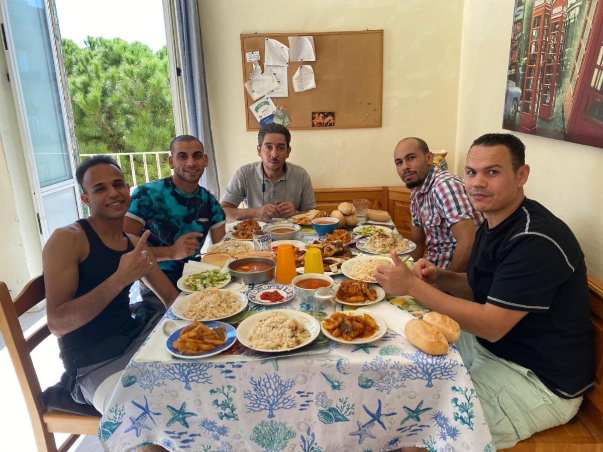 טאראנטו Camere Simili A Ostello Solo Per Uomini - Hostel-Like Rooms Only For Man מראה חיצוני תמונה